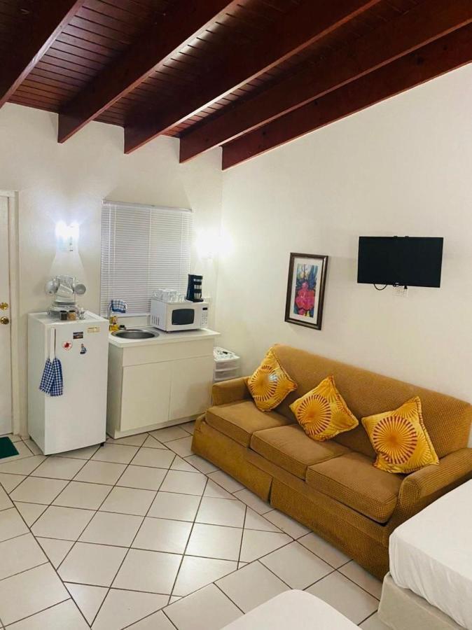 Courtesy Apartments Aruba Oranjestad Esterno foto