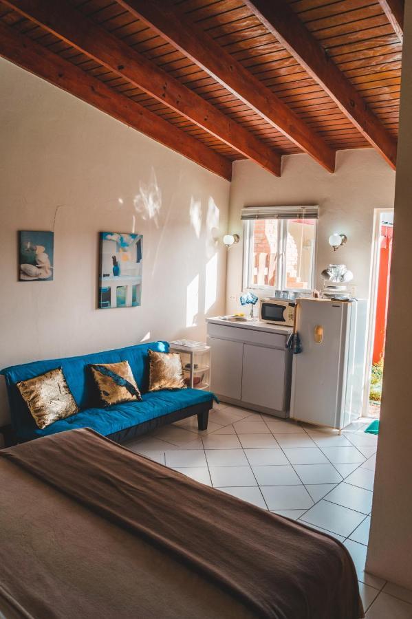 Courtesy Apartments Aruba Oranjestad Esterno foto