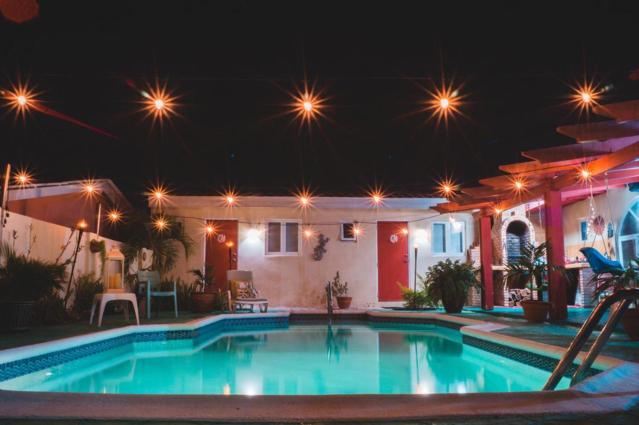 Courtesy Apartments Aruba Oranjestad Esterno foto